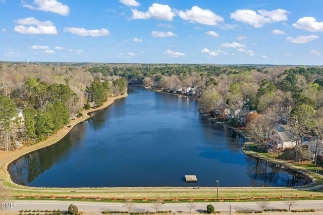 105 Loch Bend Lane, Cary, NC 27518