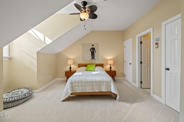 105 Loch Bend Lane, Cary, NC 27518