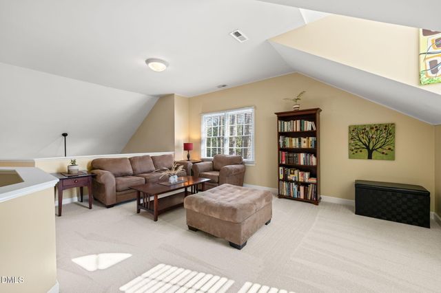 105 Loch Bend Lane, Cary, NC 27518