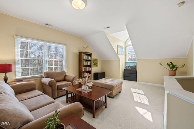 105 Loch Bend Lane, Cary, NC 27518