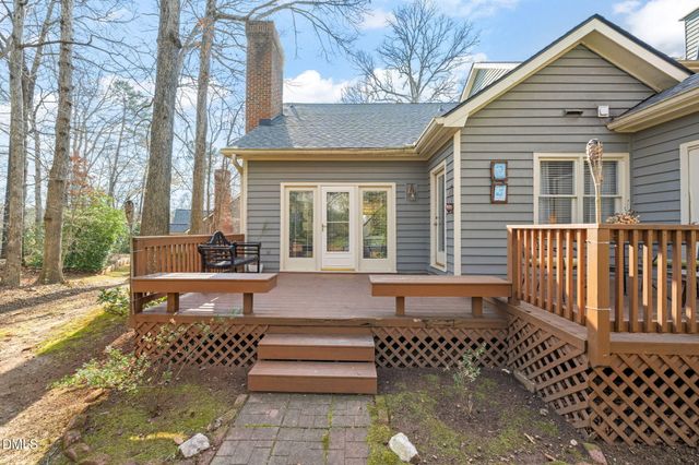 105 Loch Bend Lane, Cary, NC 27518