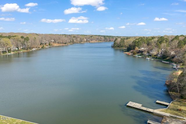 105 Loch Bend Lane, Cary, NC 27518