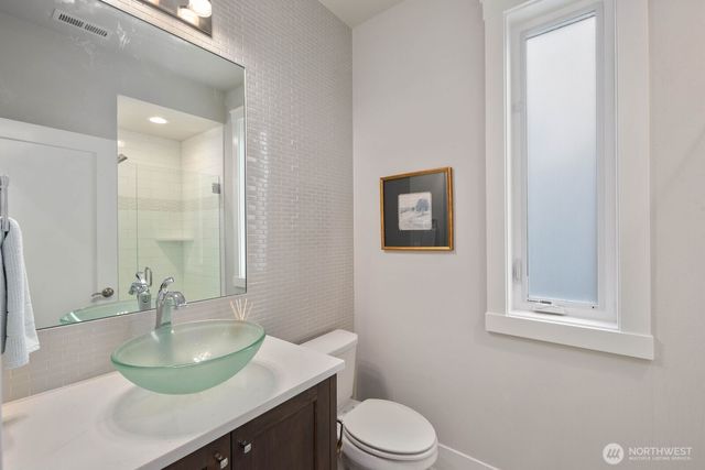 11500 174th Avenue NE, Redmond, WA 98052