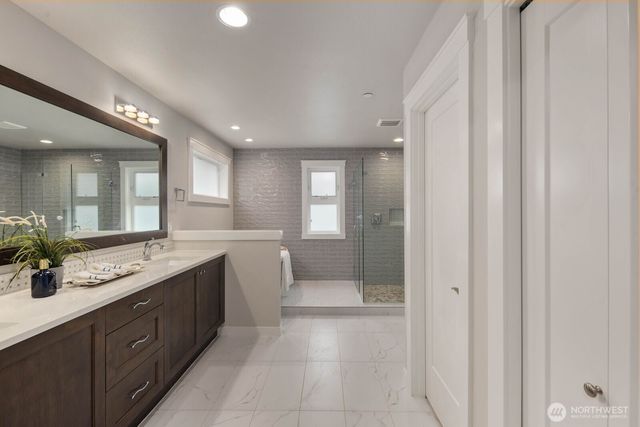 11500 174th Avenue NE, Redmond, WA 98052