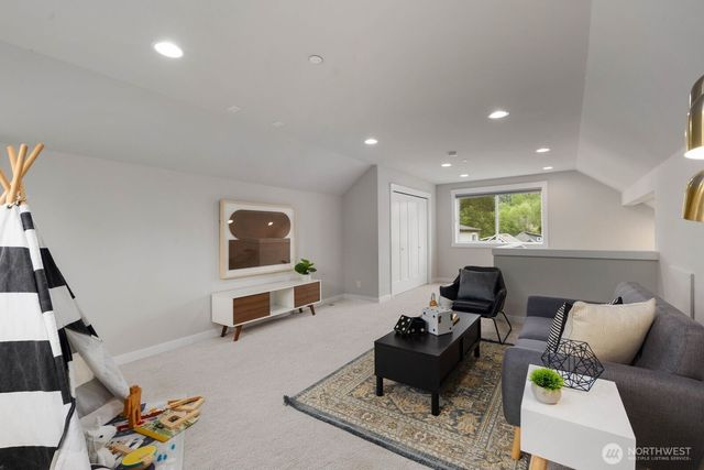 11500 174th Avenue NE, Redmond, WA 98052
