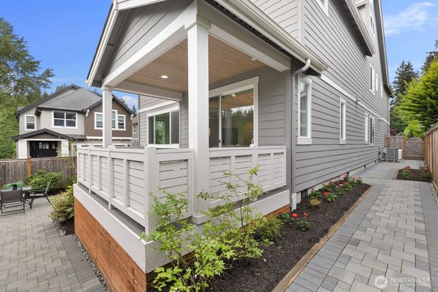 11500 174th Avenue NE, Redmond, WA 98052