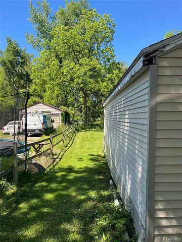 7057 Lapeer Road, Davison, MI 48423