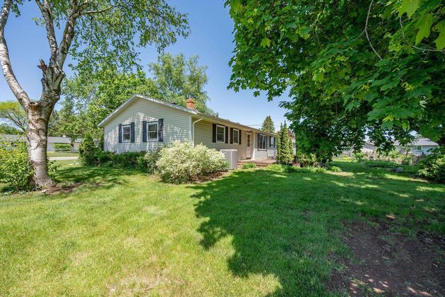 2657 PIONEER DRIVE, Green Bay, WI 54313