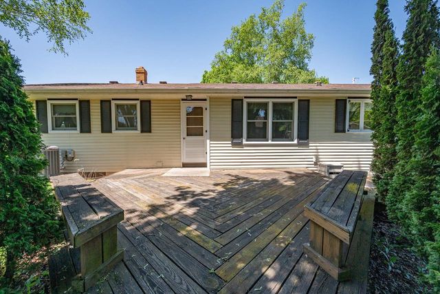 2657 PIONEER DRIVE, Green Bay, WI 54313