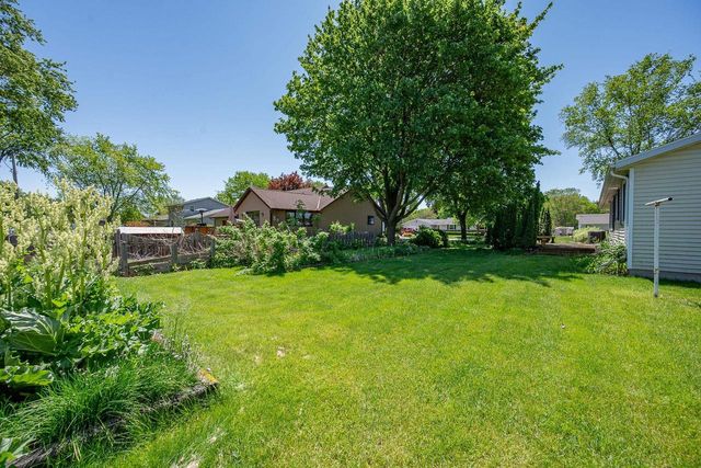 2657 PIONEER DRIVE, Green Bay, WI 54313