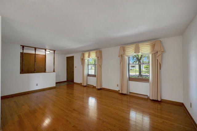 2657 PIONEER DRIVE, Green Bay, WI 54313