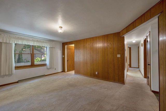 2657 PIONEER DRIVE, Green Bay, WI 54313