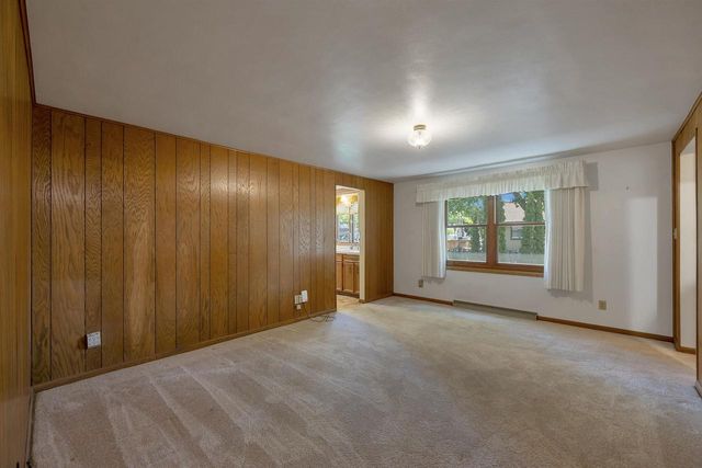 2657 PIONEER DRIVE, Green Bay, WI 54313