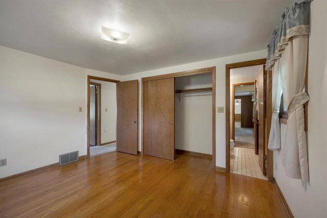 2657 PIONEER DRIVE, Green Bay, WI 54313