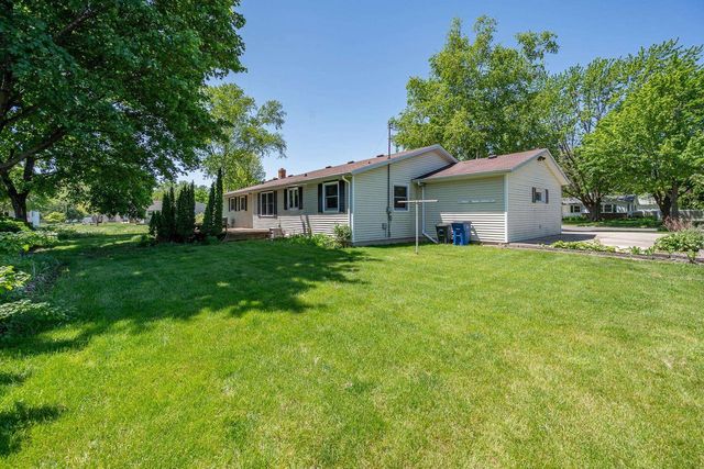 2657 PIONEER DRIVE, Green Bay, WI 54313