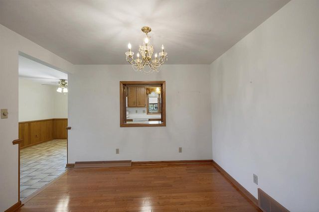 2657 PIONEER DRIVE, Green Bay, WI 54313