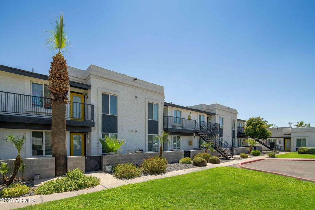 4233 N Longview Avenue, Phoenix, AZ 85014 — exterior