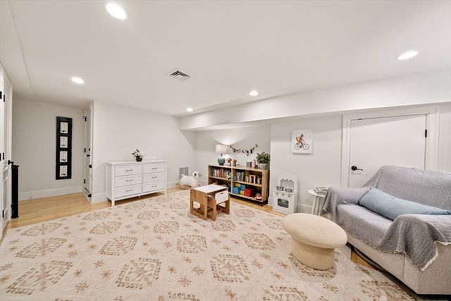 23 Trenton St 1, Boston, MA 02129