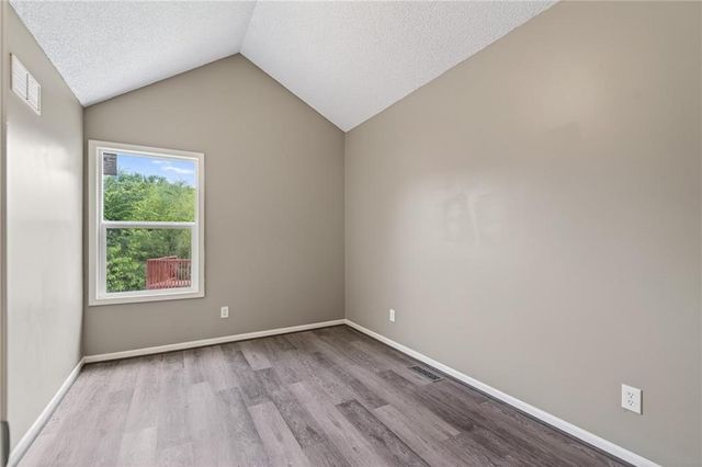 708 Autumn Drive, Belton, MO 64012