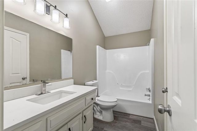 708 Autumn Drive, Belton, MO 64012