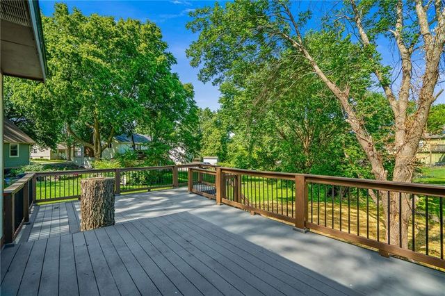 708 Autumn Drive, Belton, MO 64012