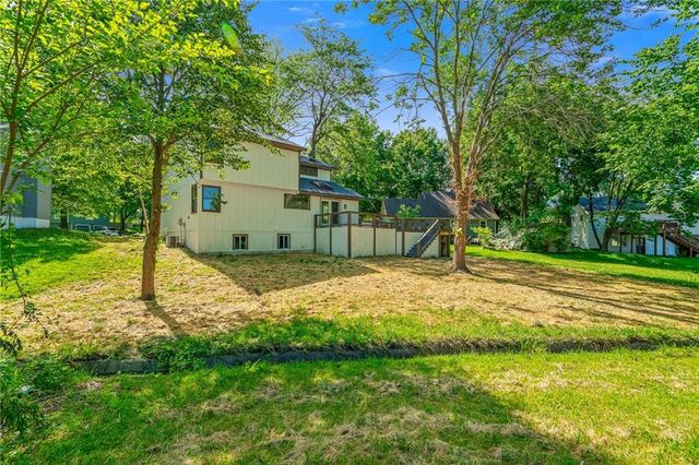 708 Autumn Drive, Belton, MO 64012