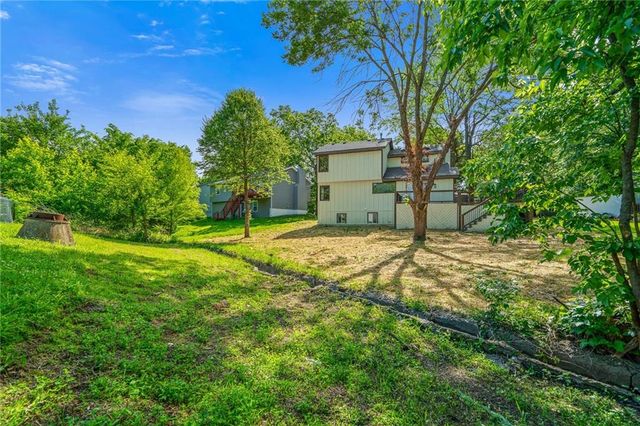 708 Autumn Drive, Belton, MO 64012