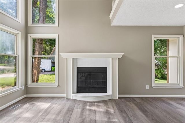 708 Autumn Drive, Belton, MO 64012