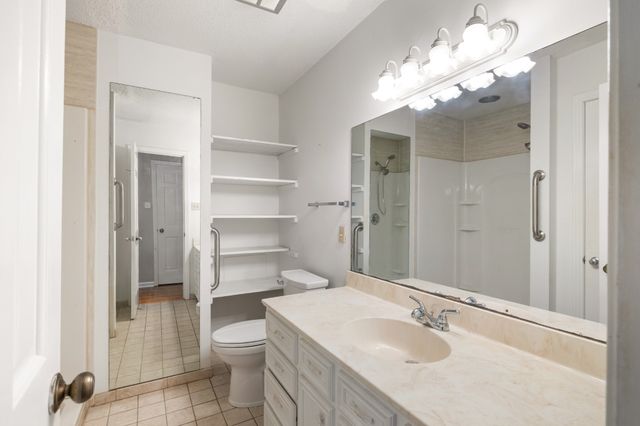 1301 White Dr, Lewisburg, TN 37091