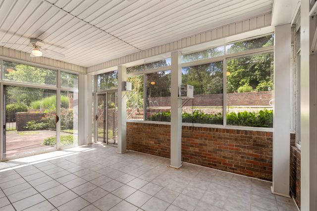 1301 White Dr, Lewisburg, TN 37091