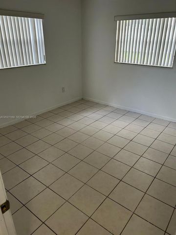 1923 SW 99th Ter, Miramar, FL 33025