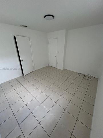 1923 SW 99th Ter, Miramar, FL 33025