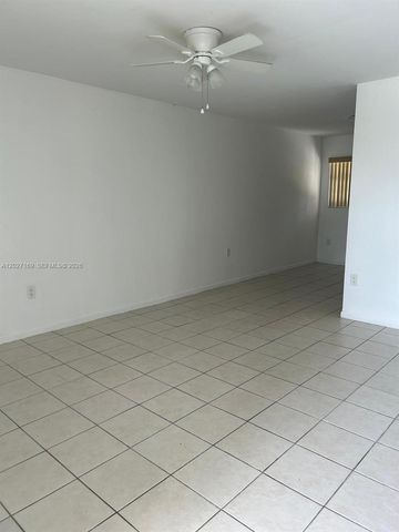 1923 SW 99th Ter, Miramar, FL 33025