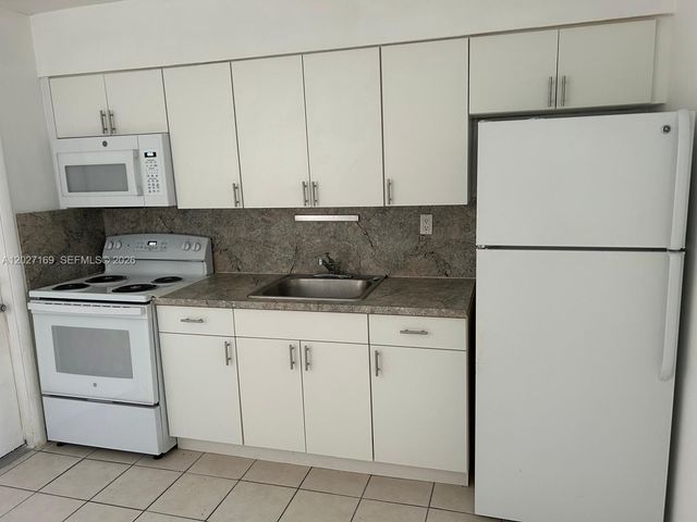 1923 SW 99th Ter, Miramar, FL 33025