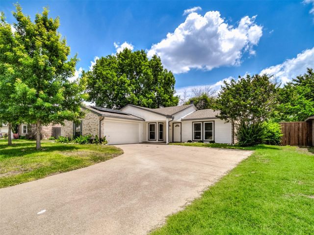 2602 Underwood Lane, Euless, TX 76039