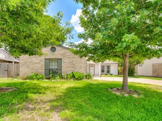 2602 Underwood Lane, Euless, TX 76039