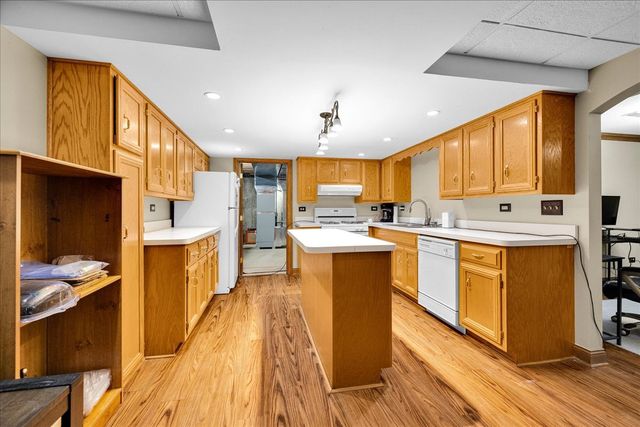 236 Isleview Drive, Oswego, IL 60543