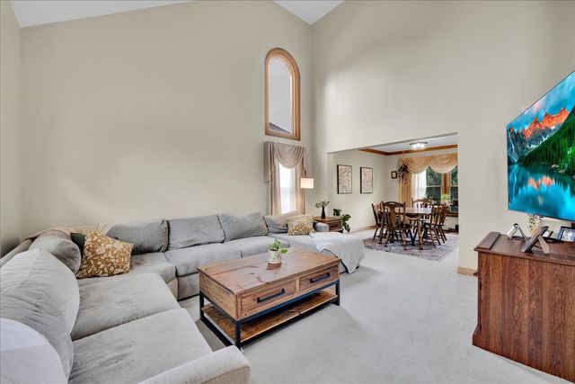 236 Isleview Drive, Oswego, IL 60543