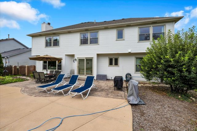 236 Isleview Drive, Oswego, IL 60543