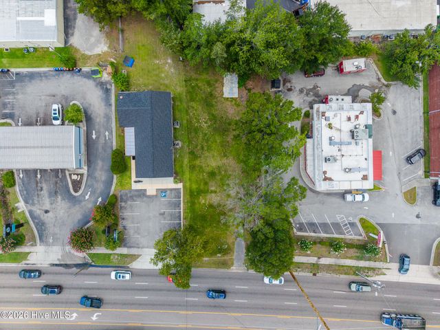 1024 S College Road, Wilmington, NC 28403