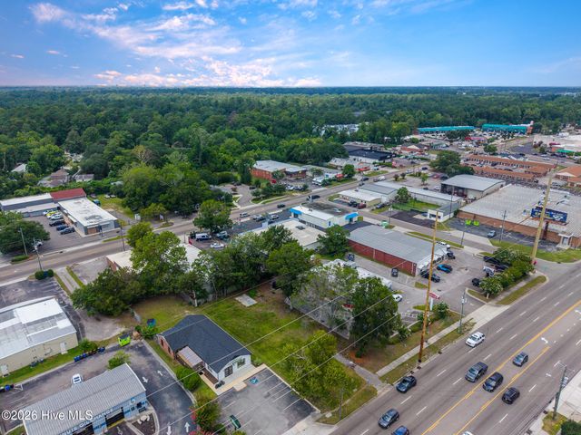 1024 S College Road, Wilmington, NC 28403
