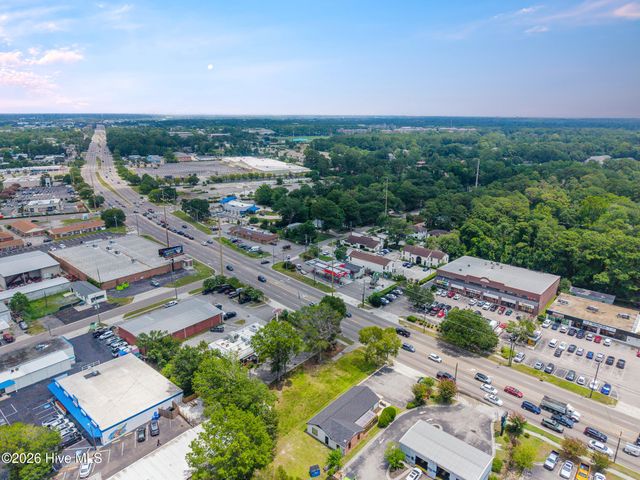 1024 S College Road, Wilmington, NC 28403