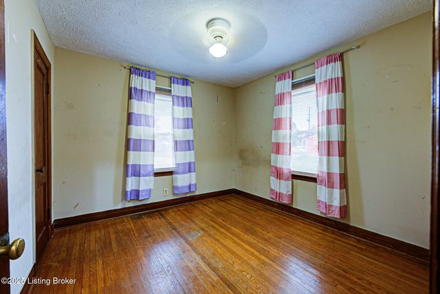 7311 Sky Blue Ave, Louisville, KY 40258