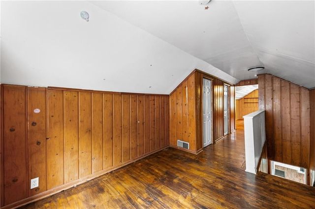 6715 Walrond Avenue, Kansas City, MO 64132