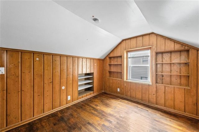 6715 Walrond Avenue, Kansas City, MO 64132