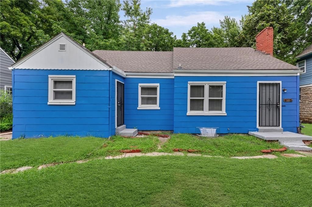6715 Walrond Avenue, Kansas City, MO 64132