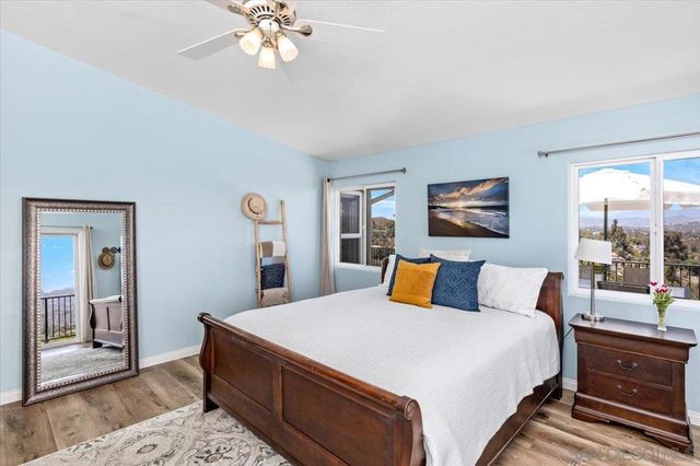1033 Via Contenta, Escondido, CA 92029