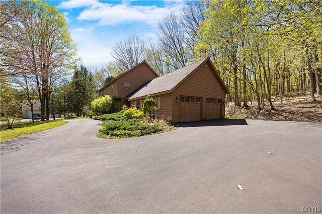 5037 Pine Valley Drive, Dewitt, NY 13066