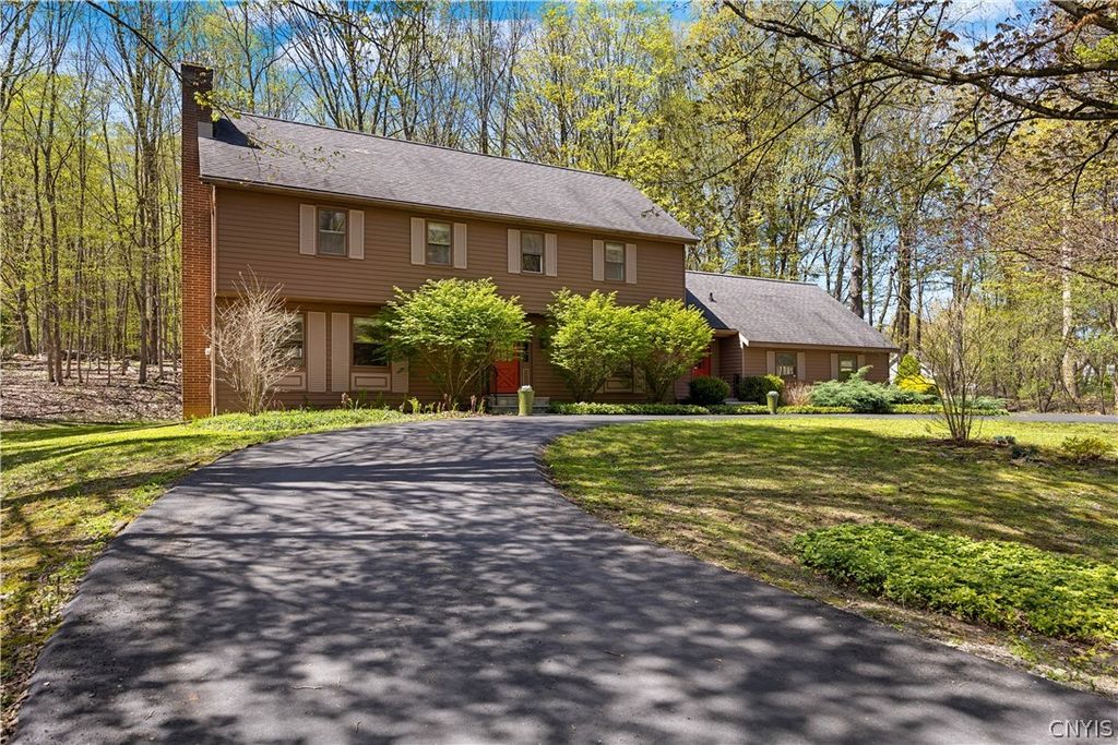 5037 Pine Valley Drive, Dewitt, NY 13066