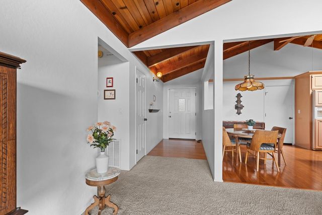 11527 Madrone Ct, Auburn, CA 95602